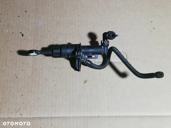 Skoda OE 6R0721388D wysprzęglik pompka sprzęgła