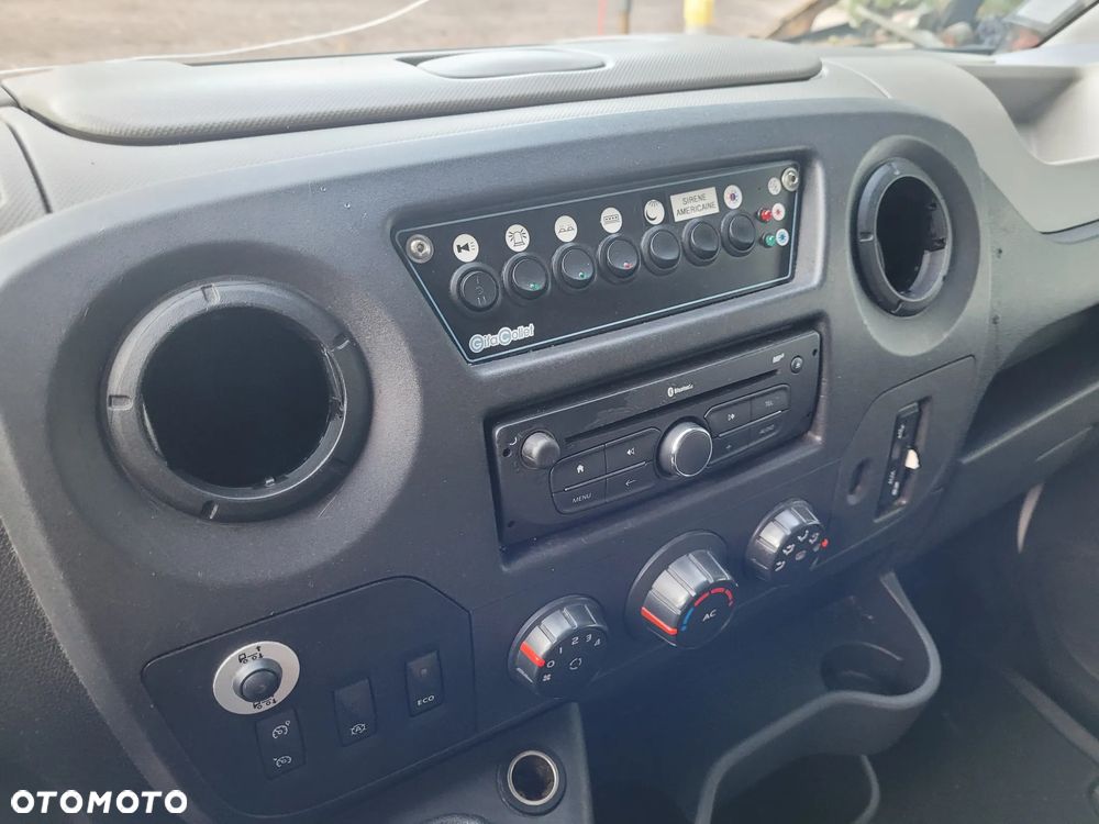 Renault Master - 15