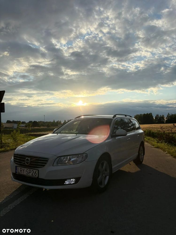 Volvo V70 D5 Geartronic Kinetic - 25