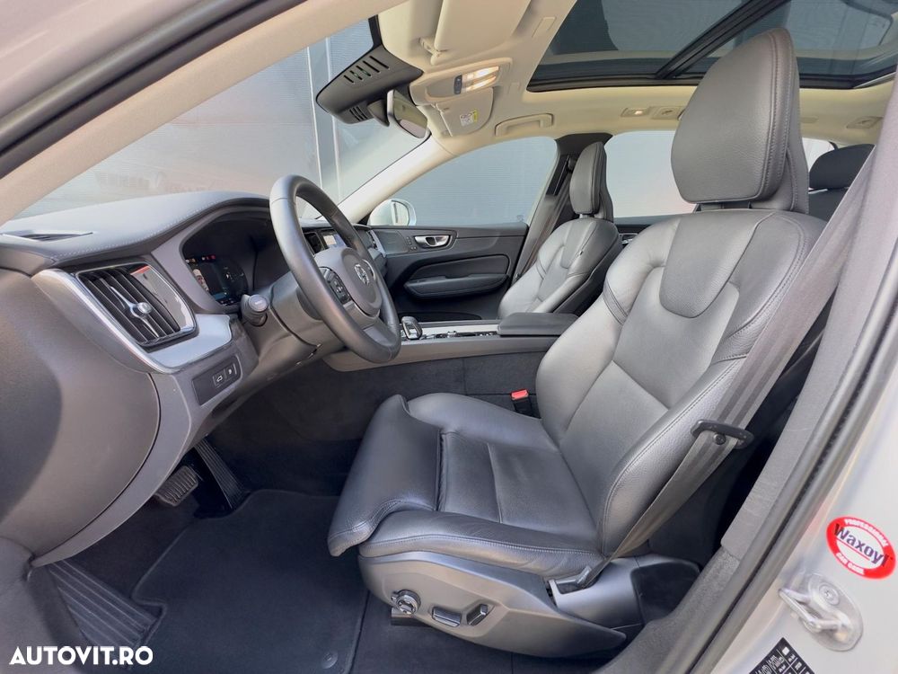 Volvo XC 60 T6 AWD Recharge Plus Bright - 12