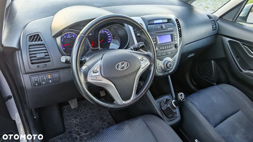 Hyundai ix20 1.6 Trend - 10