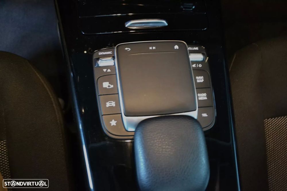Mercedes-Benz A 200 Limousine d Progressive Aut. - 22