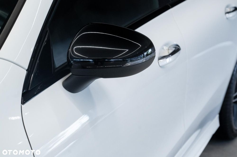 Mercedes-Benz CLA 250 e PHEV AMG Line 8G-DCT - 39