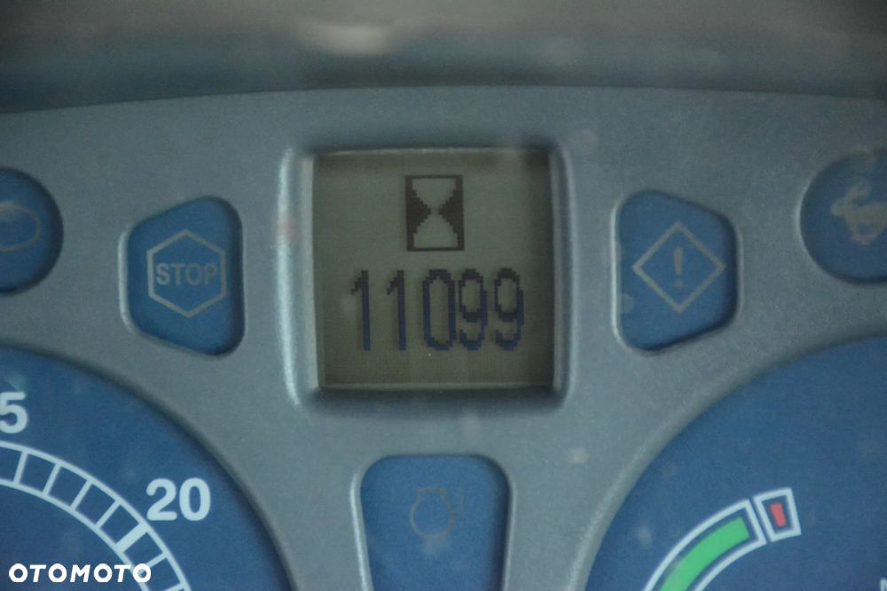 New Holland TSA.135 / 2004r. / Ładowacz czołowy / Tuz / Klima / Super stan - 30