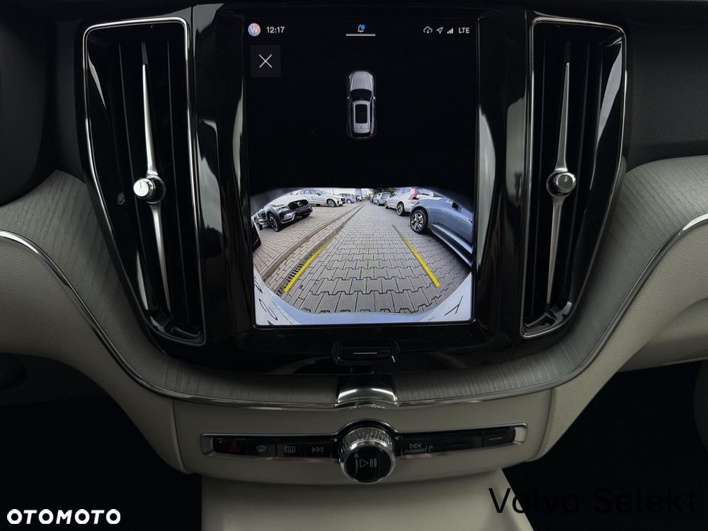 Volvo XC 60 - 30