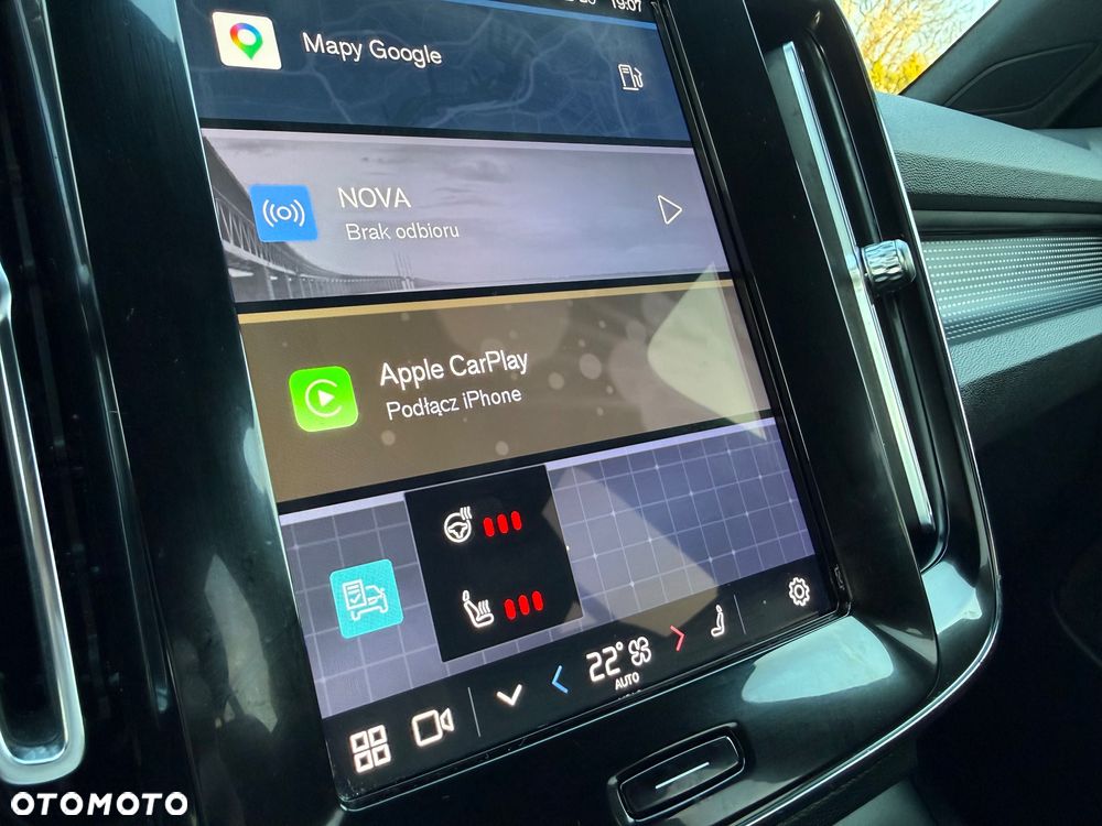 Volvo XC 40 B4 B DKG Plus Black Edition - 36