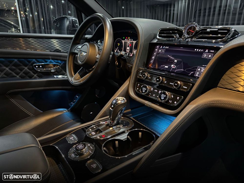 Bentley Bentayga V8 S Black Edition - 46