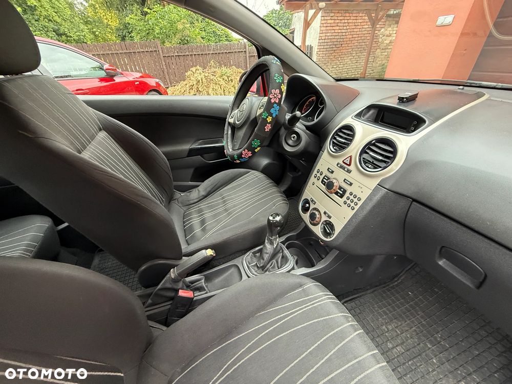 Opel Corsa - 11