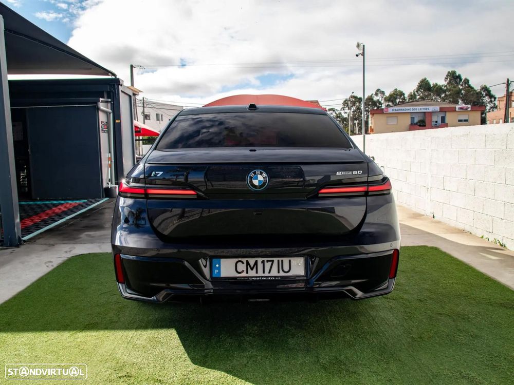 BMW i7 eDrive50 Pack Desportivo M Pro - 9