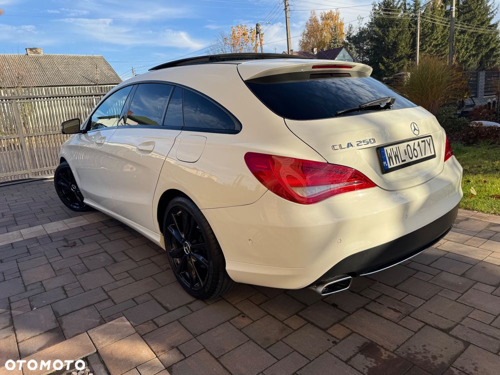 Mercedes-Benz CLA 250 7G-DCT - 30