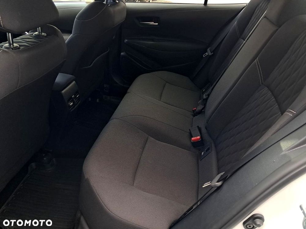 Toyota Corolla - 13