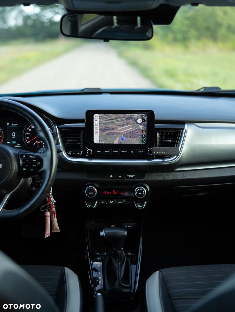 Kia Stonic 1.0 T-GDI MHEV L Business Line DCT - 17