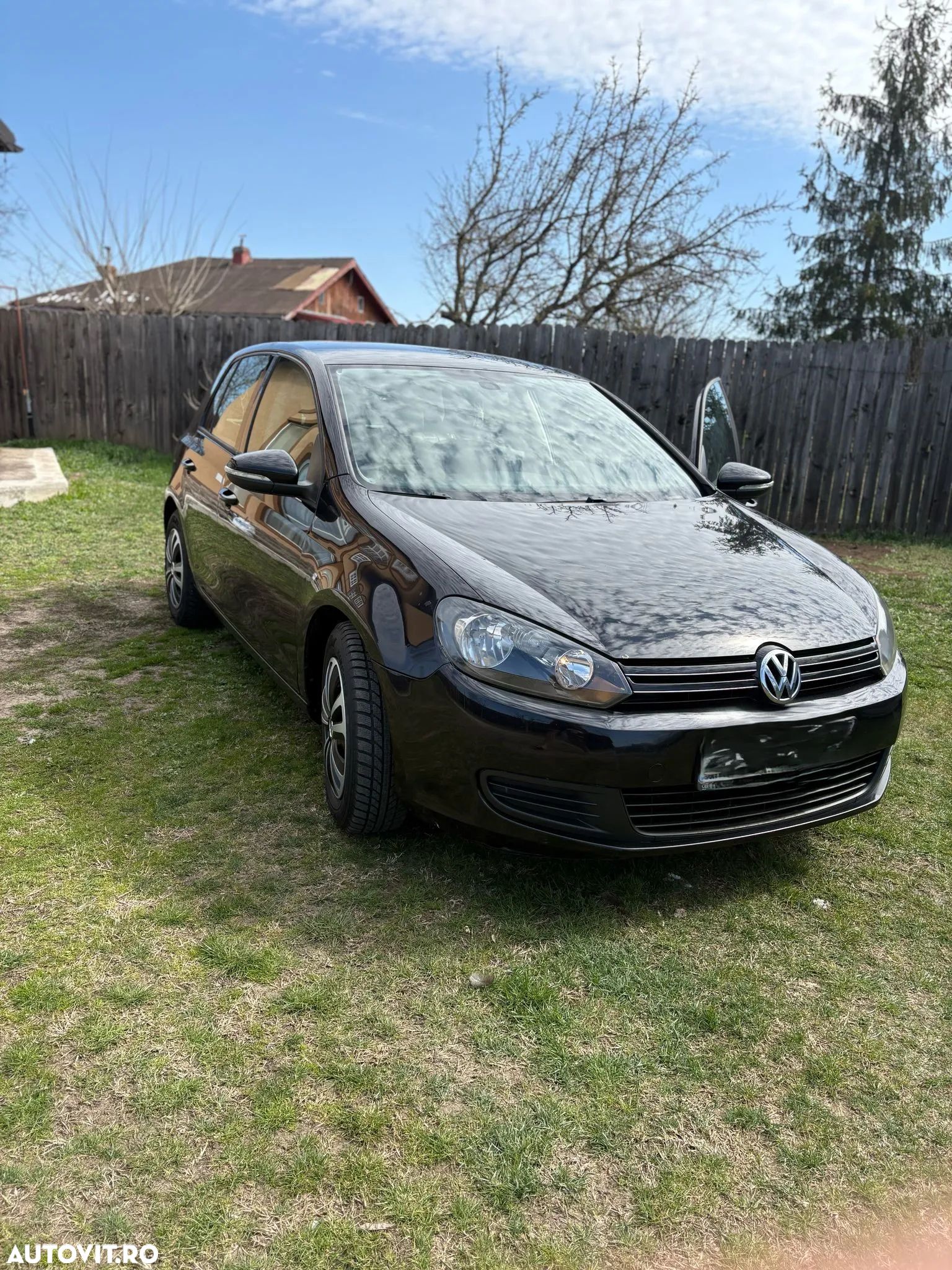 Volkswagen Golf 1.4 TSI DSG Trendline - 1