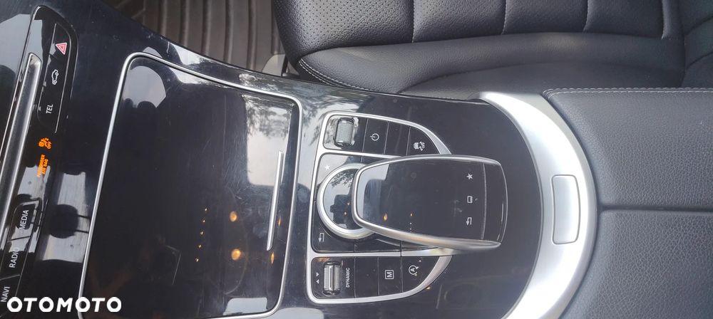 Mercedes-Benz GLC 250 d 4Matic 9G-TRONIC AMG Line - 18