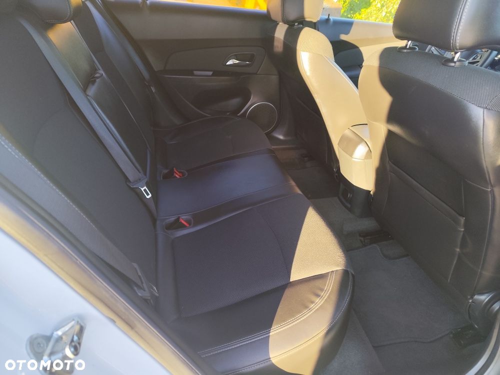 Chevrolet Cruze - 8