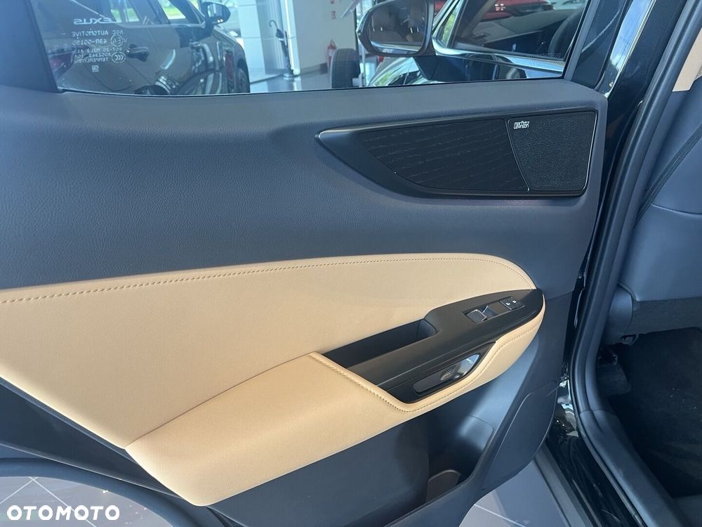 Lexus NX - 8
