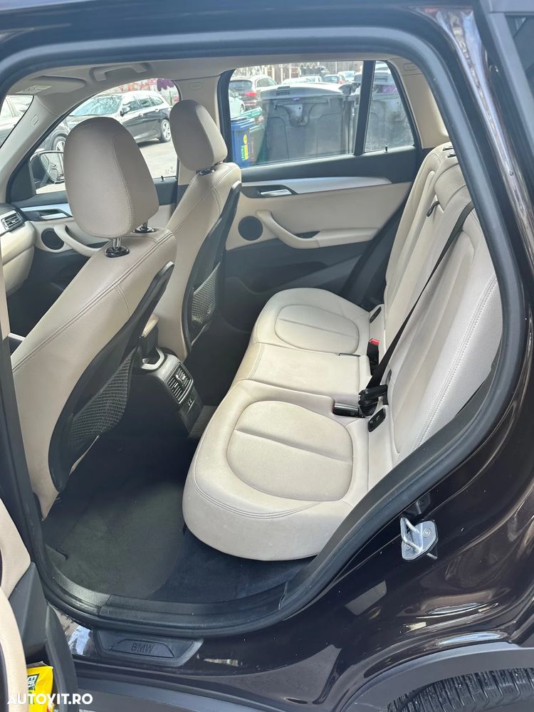 BMW X1 - 11