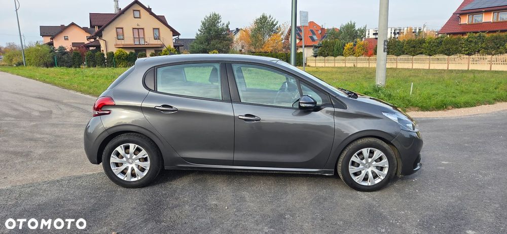 Peugeot 208 1.5 BlueHDi Signature S&S - 6