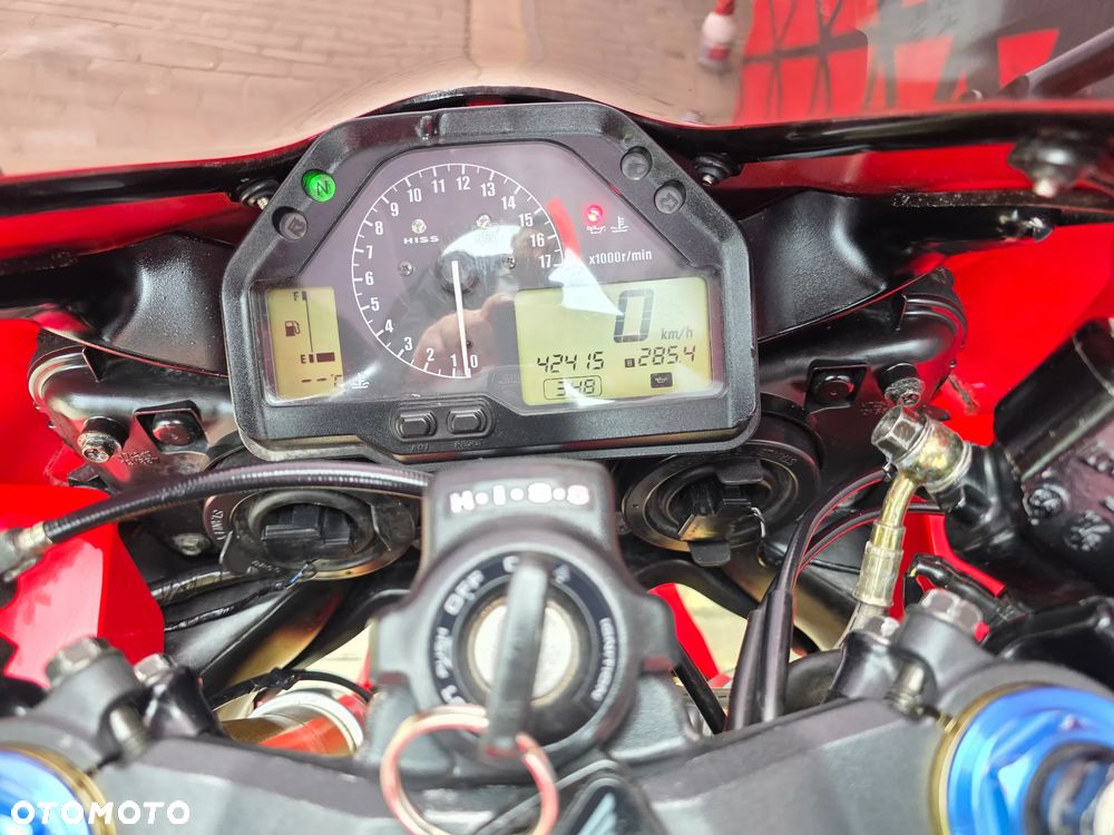 Honda CBR - 17