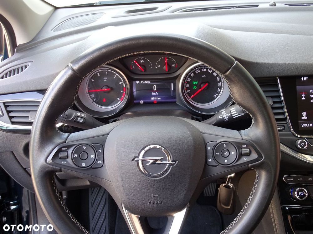 Opel Astra 1.4 Turbo Innovation - 26