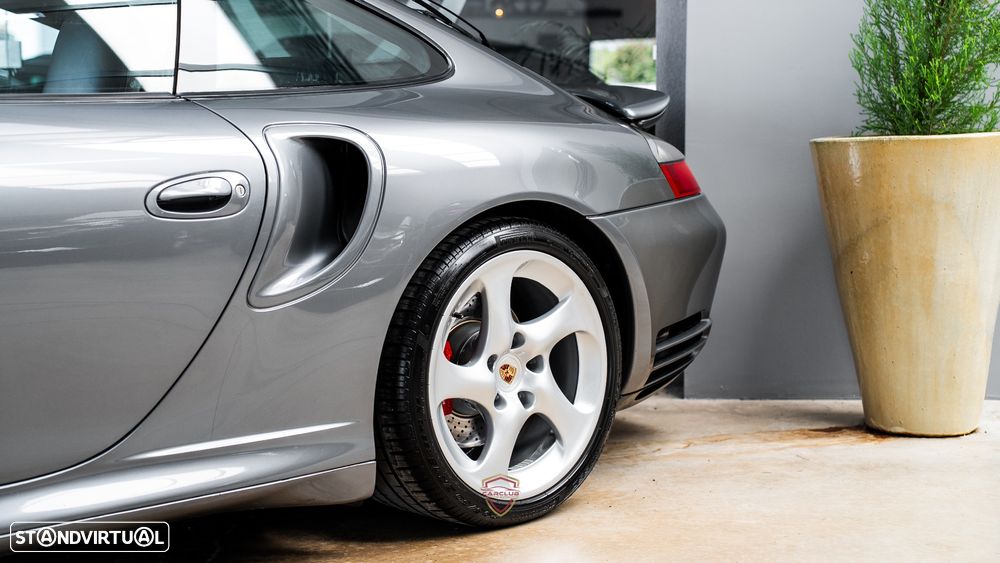 Porsche 911 (996) ver-carrera-coup--turbo - 18