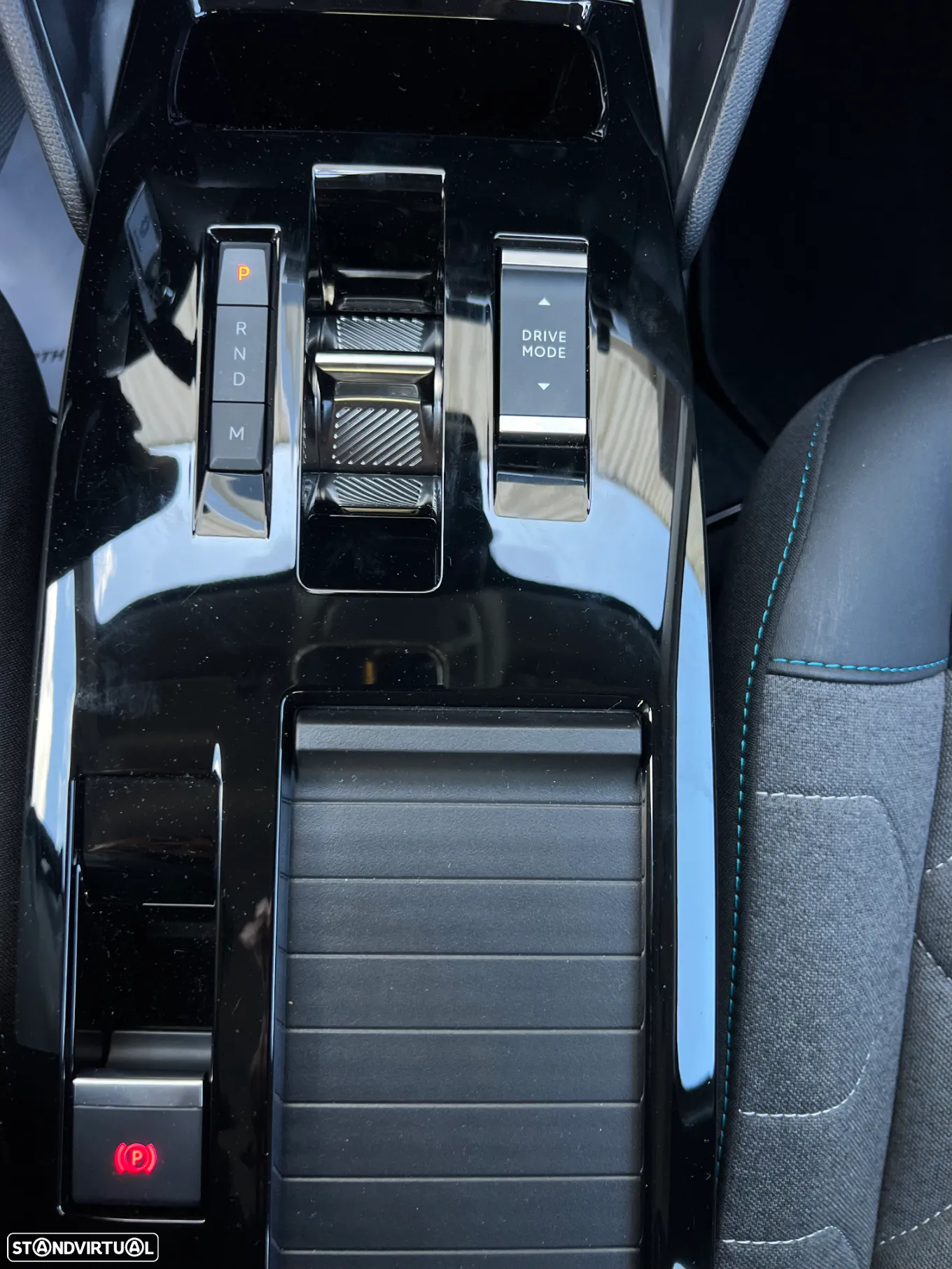 Citroën C4 X 1.2 PureTech Plus EAT8 - 18