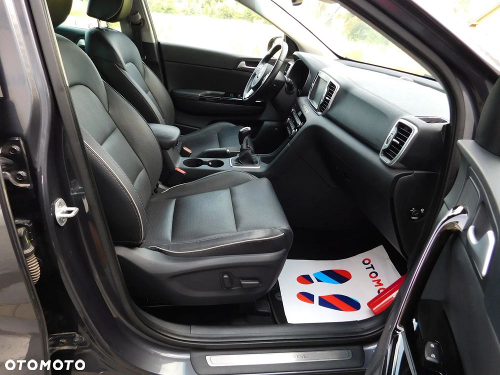 Kia Sportage 1.7 CRDI 2WD Dream-Team Edition - 11