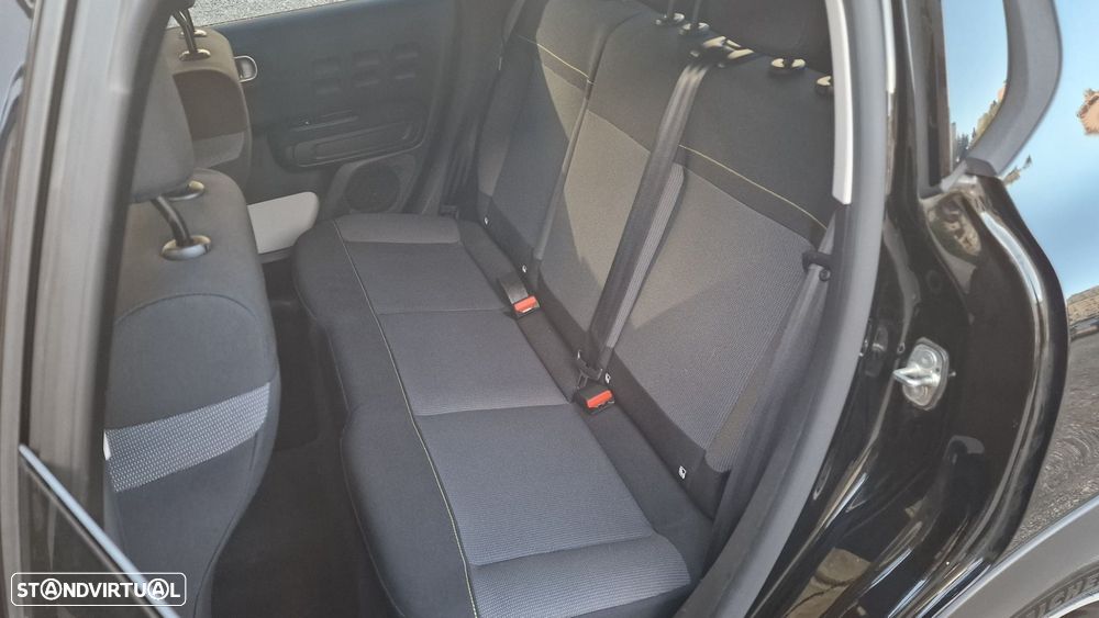 Citroën C3 1.2 PureTech Shine EAT6 - 35