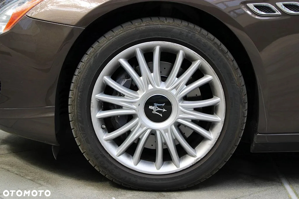 Maserati Quattroporte - 6