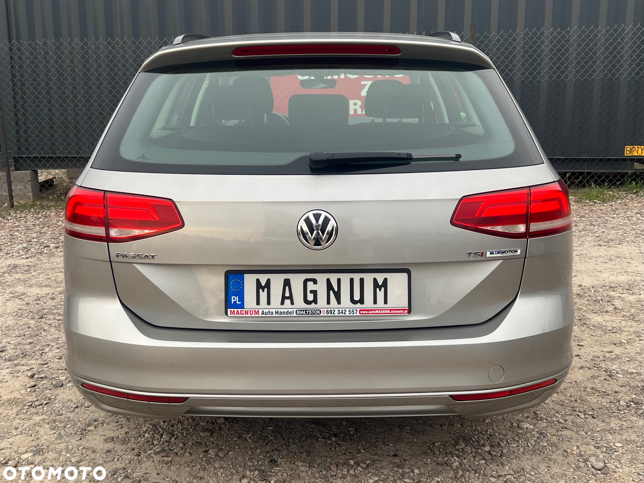 Volkswagen Passat - 34