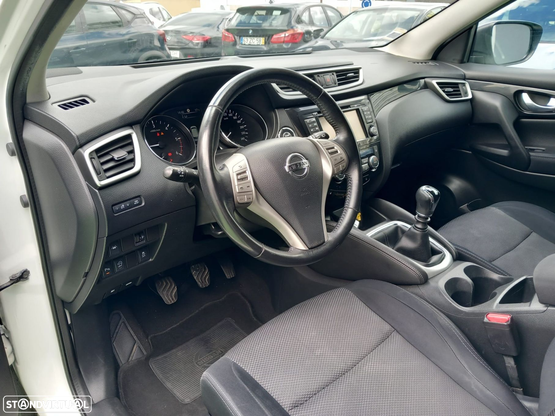 Nissan Qashqai 1.5 dCi 360 - 8