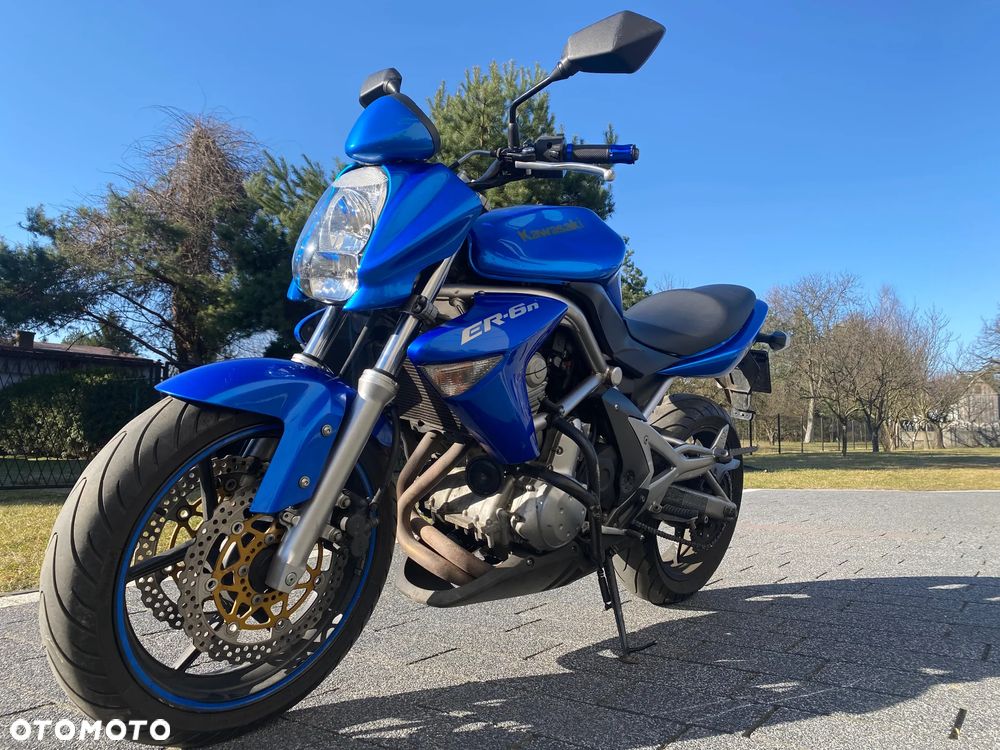 Kawasaki ER - 2