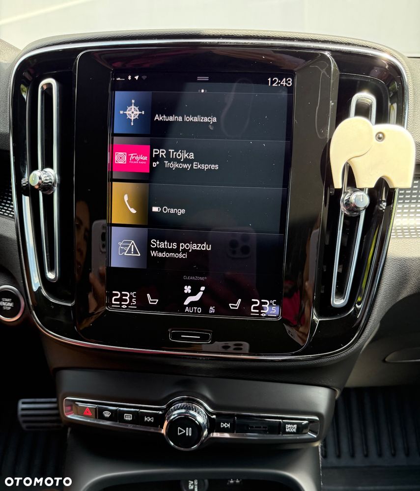 Volvo XC 40 T3 R-Design - 36