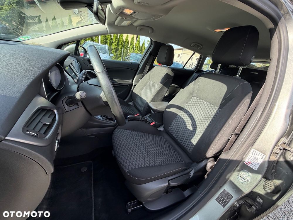 Opel Astra 1.4 Turbo Edition - 35