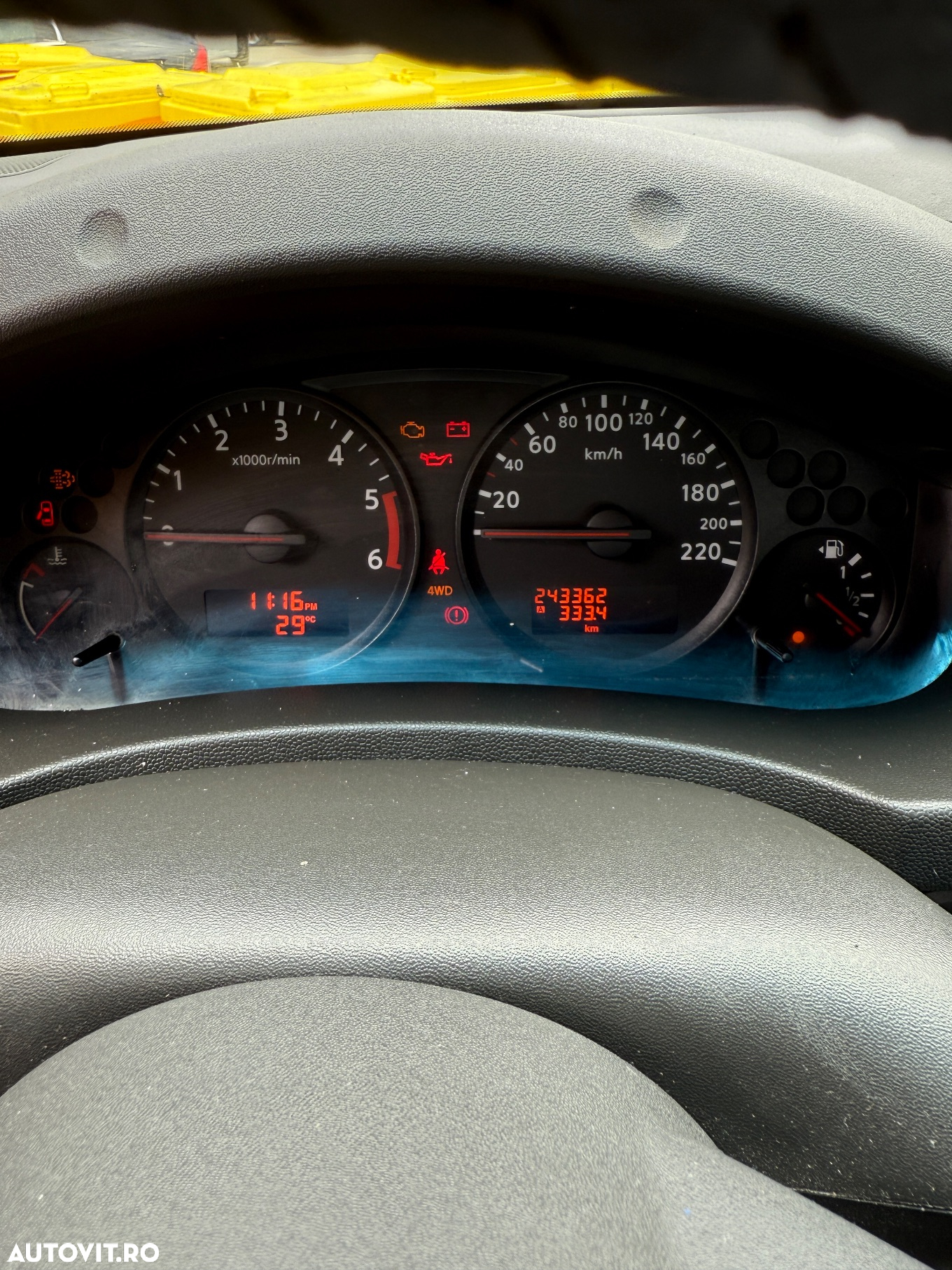 Nissan Navara 2.5 dCi Double Cab XE - 8