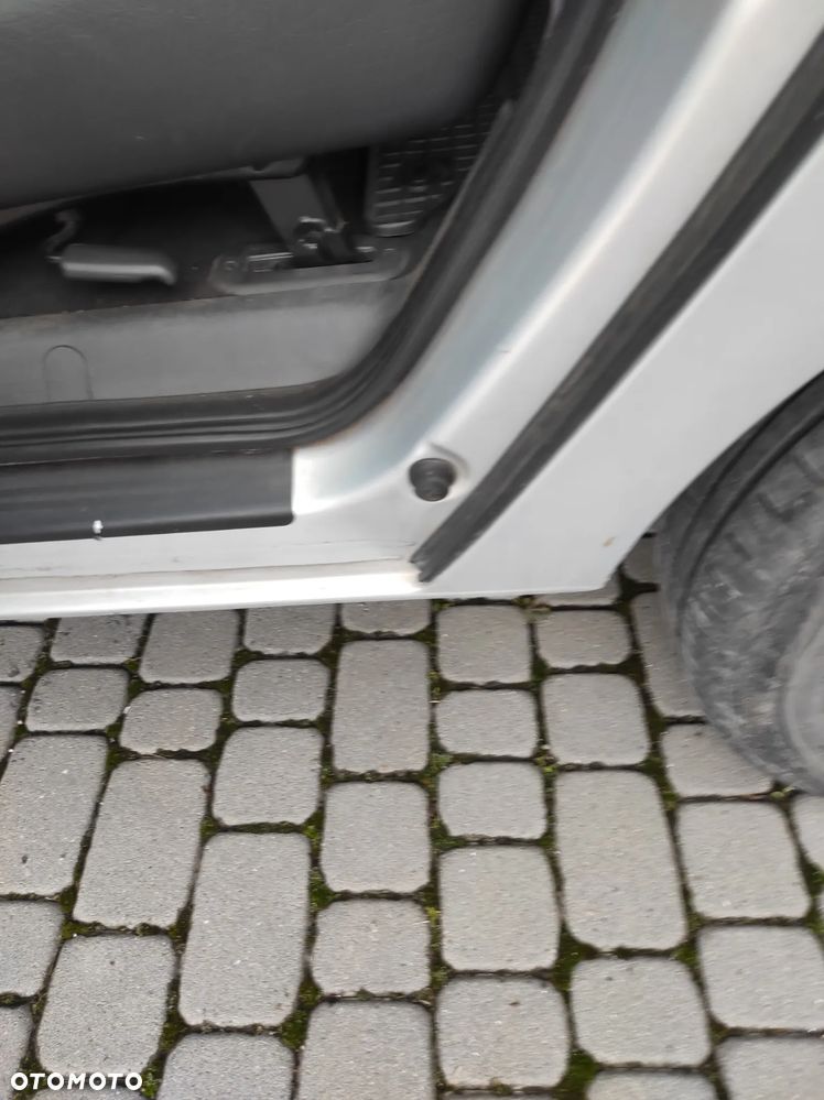 Volkswagen Sharan 1.9 TDI Highline 4Mot - 16