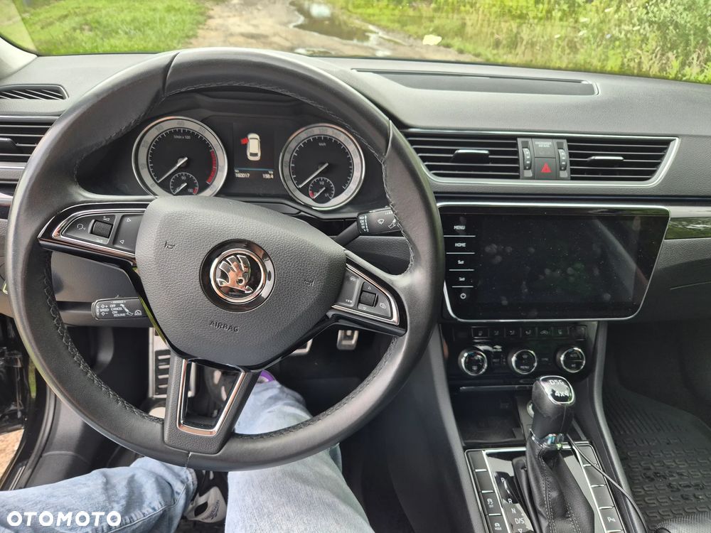Skoda Superb 2.0 TSI 4x4 L&K DSG - 32