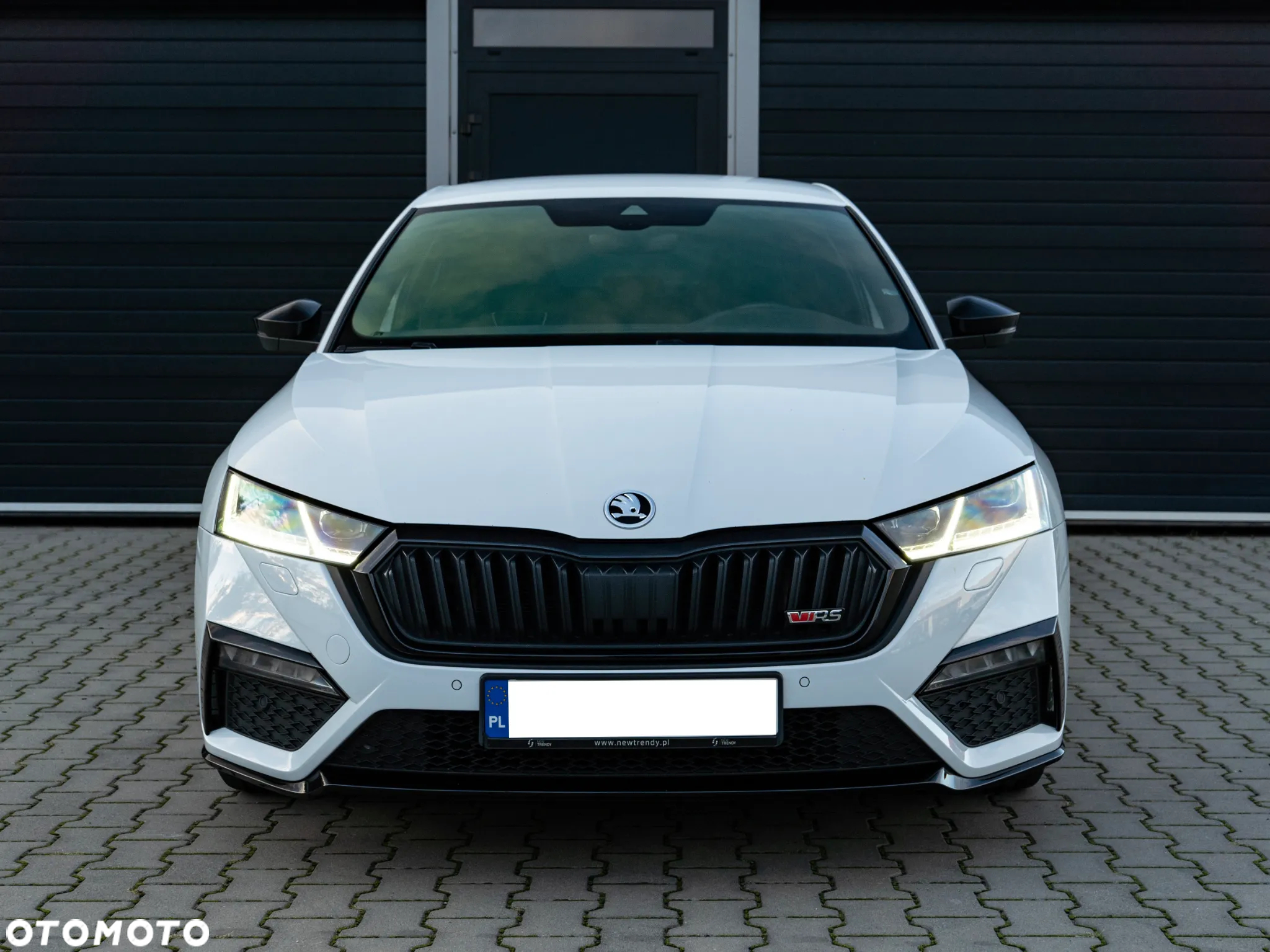 Skoda Octavia 2.0 TDI RS DSG - 2
