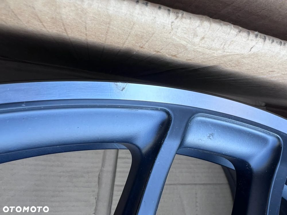 S8 Felga Mercedes GLE GLS A1674015600 10x22et55 - 6