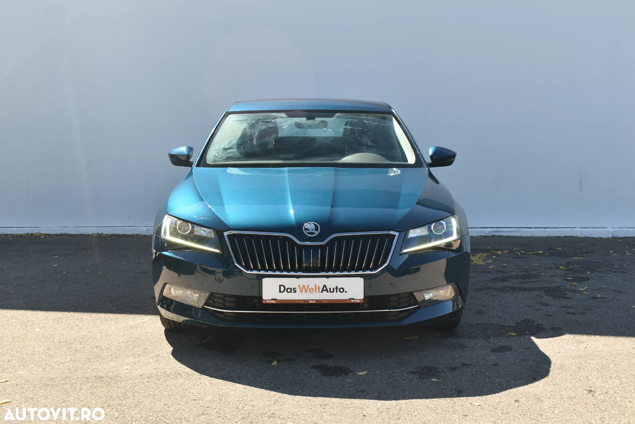 Skoda Superb 2.0 TDI DSG Ambition - 8