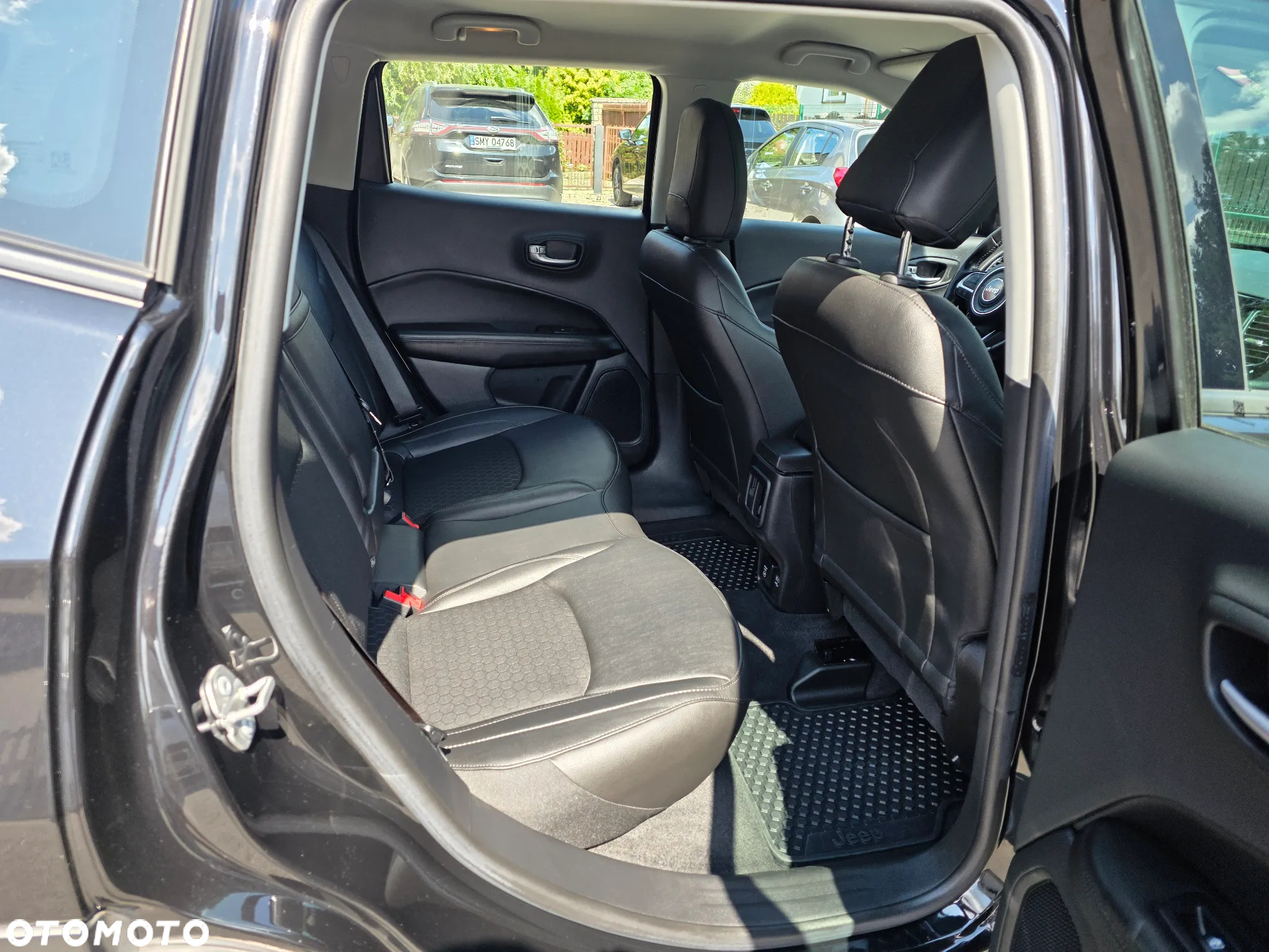 Jeep Compass 1.3 TMair Night Eagle FWD S&S DDCT - 11