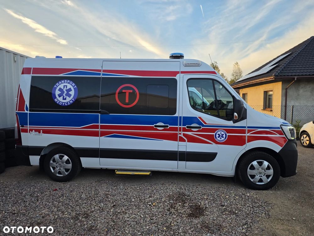 Renault Master Ambulans karetka - 35