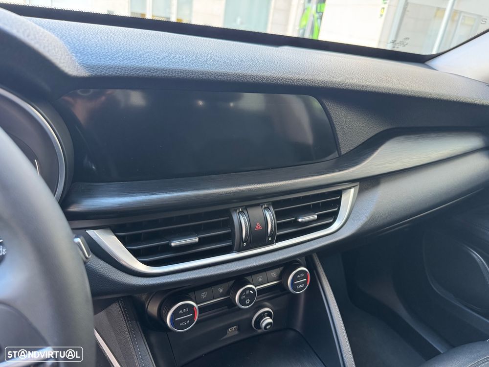 Alfa Romeo Stelvio 2.2 D Super AT8 - 12