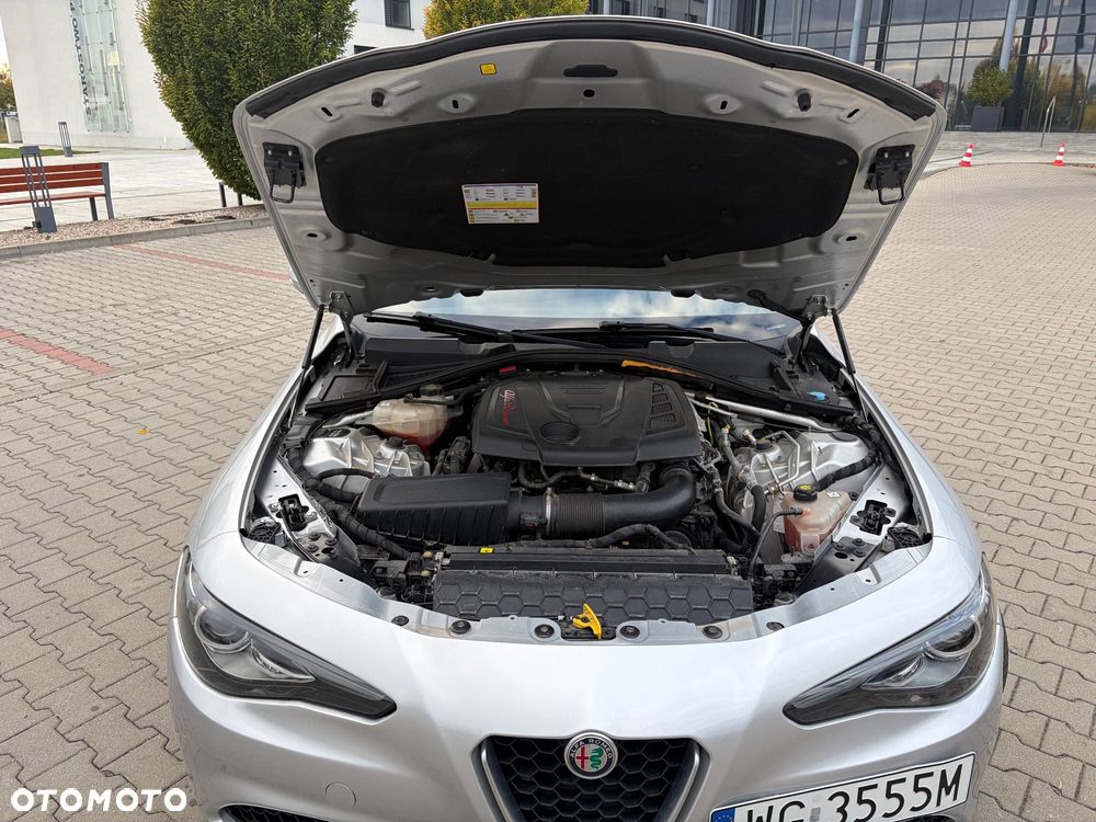 Alfa Romeo Giulia 2.0 Turbo 16V AT8-Q4 Veloce - 13