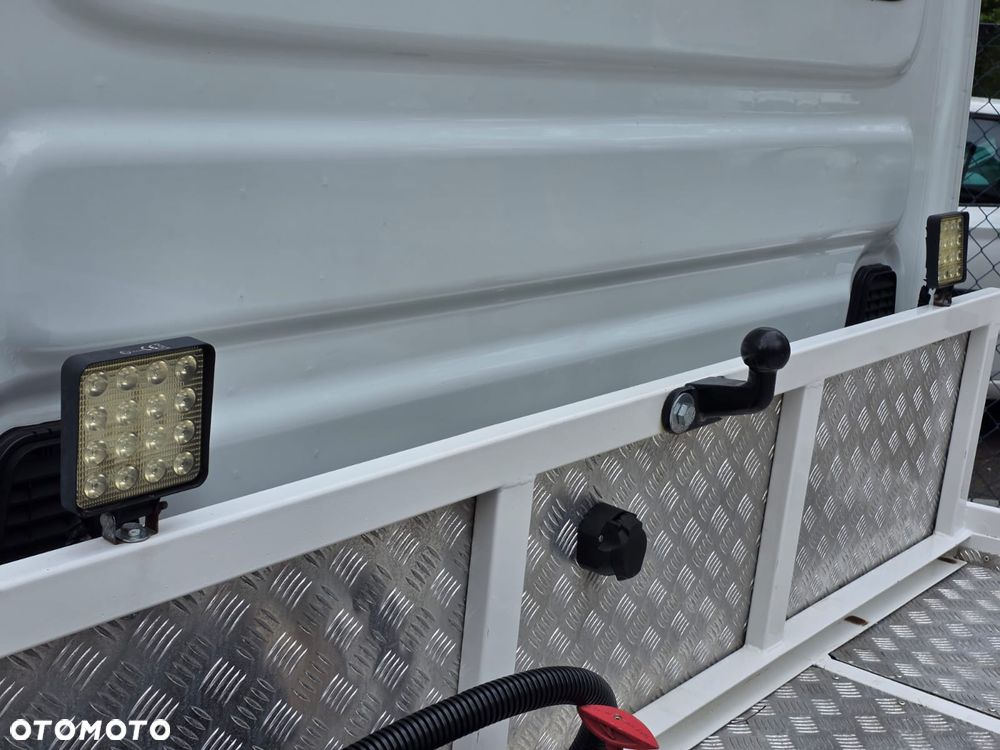Iveco DAILY 35S11 - 19