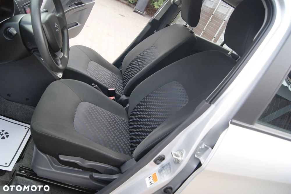 Suzuki Celerio 1.0 Dualjet Comfort - 22