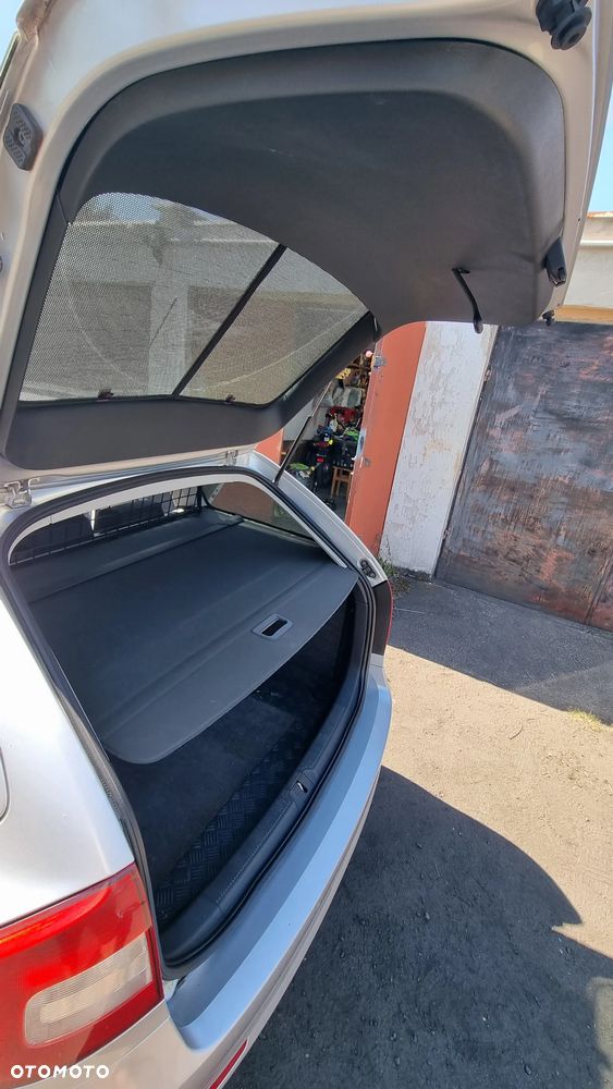 Skoda Octavia 1.6 Mint - 25