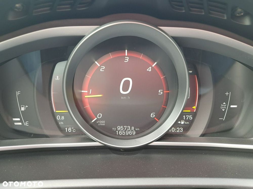 Volvo V40 D3 Ocean Race - 22