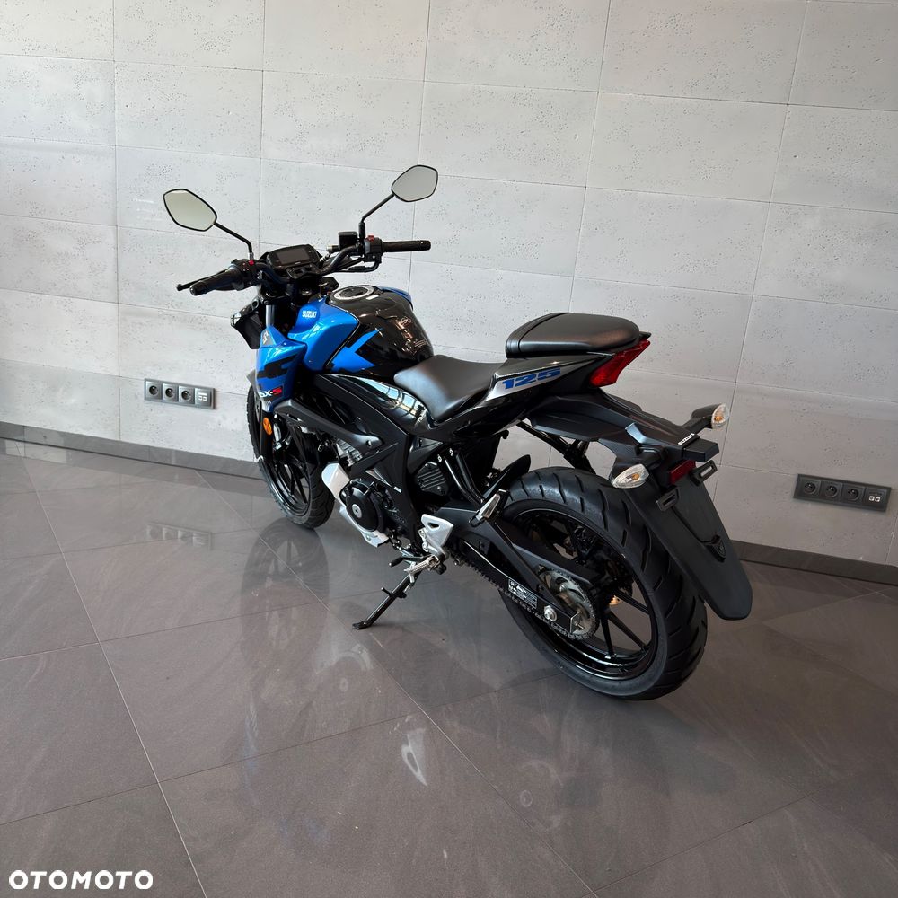 Suzuki GSX - 7