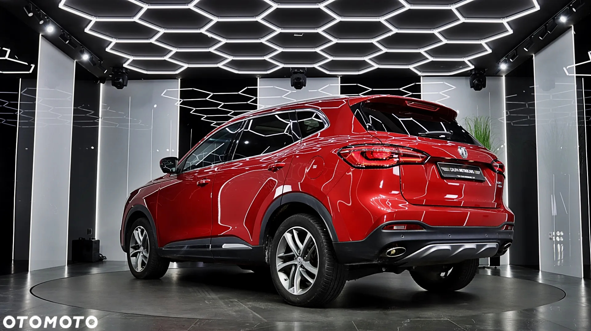 MG EHS 1.5T-GDI PHEV Luxury - 11